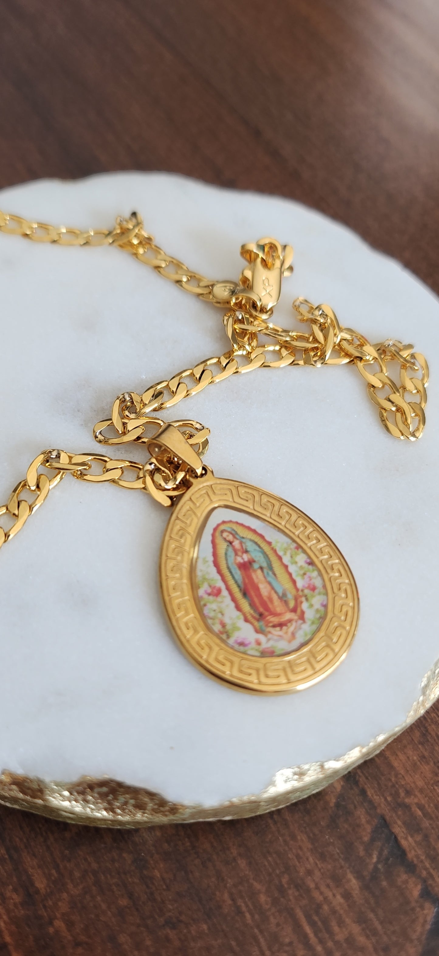 Virgin Mary pendant and chain